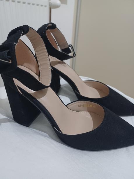 Spoločenské topánky, 37