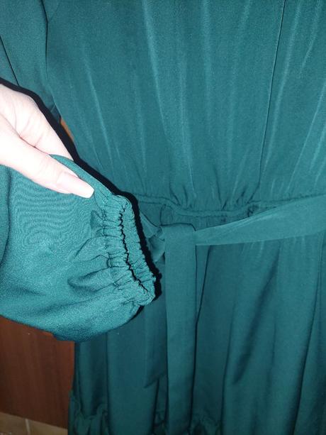 Smaragdové šaty, l