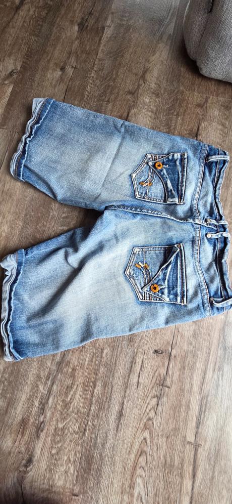 Kratasy, clockhouse,m