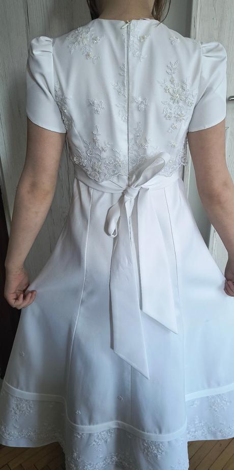 Predám šaty na 1.sv. prijímanie, m