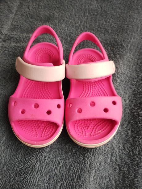Sandále, crocs,23