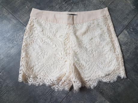 Čipkované kraťasy, 152