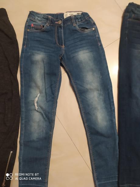 Balík riflí a tepláky, veľ.134, 122–134