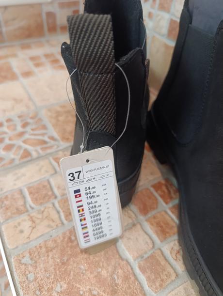 Čižmy nízke v.37, lasocki,37