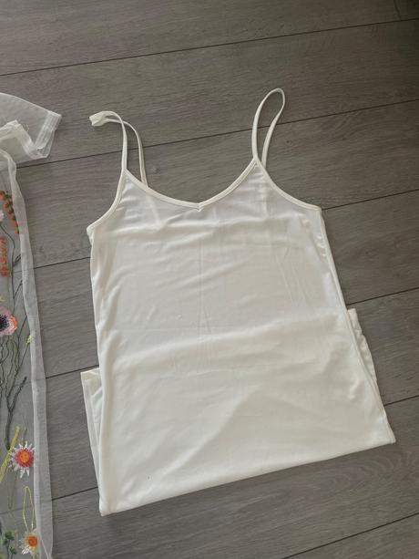 Kvietkované biele šaty, gate,s