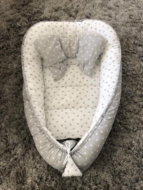 Hniezdo do postieľky,