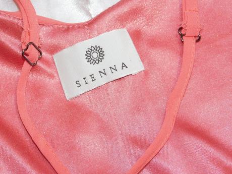 Luxusne velmi pekne maxi saty, 38