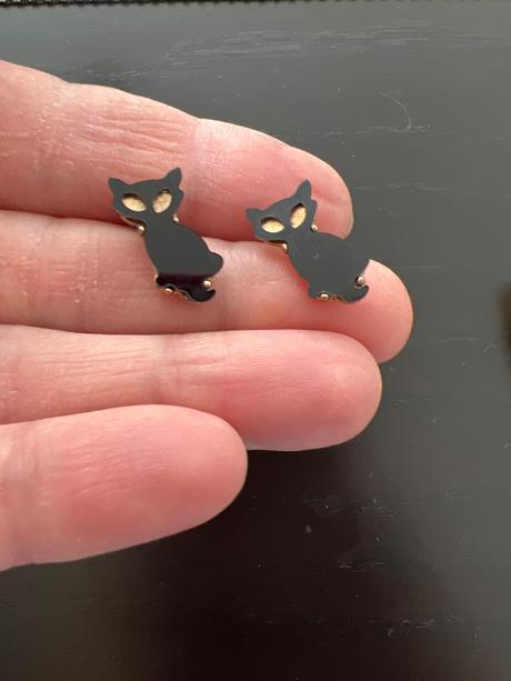 Nausničky zicherky a mačky, 