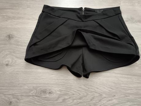 Sukňo-krasasy, amisu,36