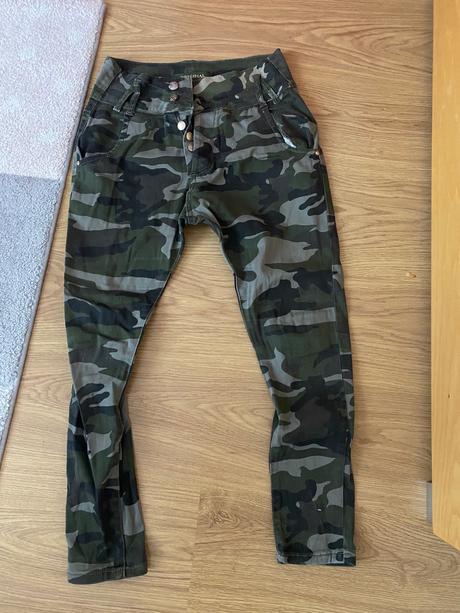 Army bluzka a nohavice, s