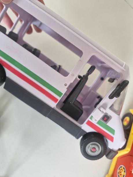 Autobus požiarnik sam, 