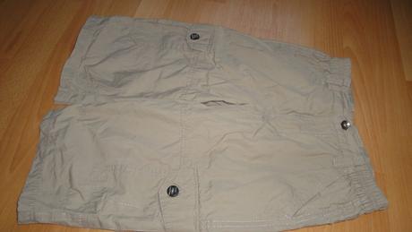 Béžové bermudy, c&a,152