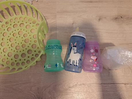Sterilizátor na flaše+4x flase+3x plastove pohare, 