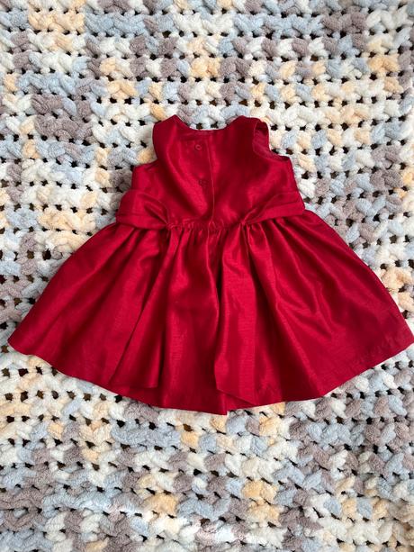 Červené šatičky 6-9 mes, marks & spencer,74