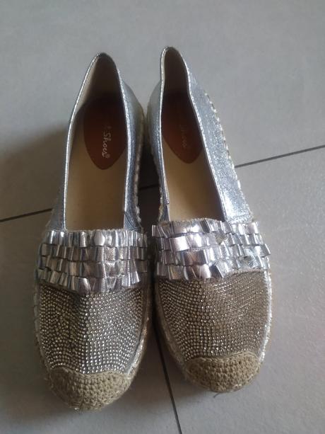Topánky strieborné na platforme, 38