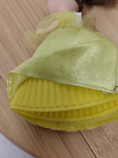 Zberateľ retro bábika cupcake surprise emco 1088b,