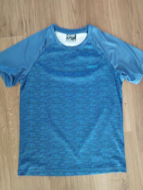 Funkčné tričko, 152