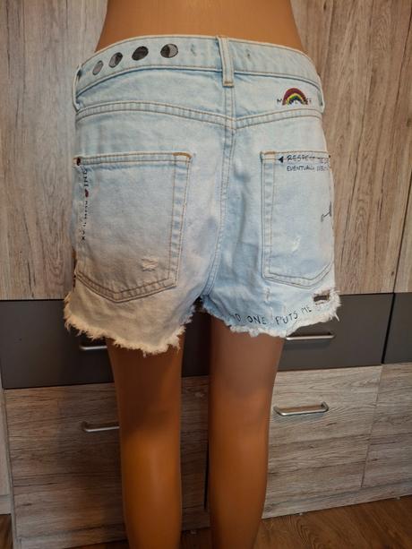 Šortky, pull&bear,38