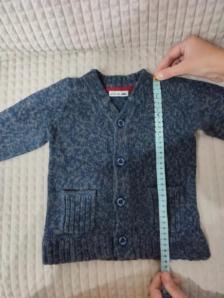 Veľmi pekný svetrík, tu,80