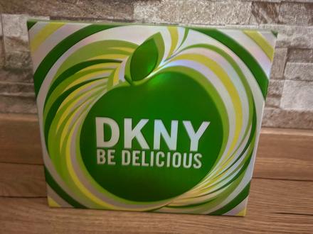 Dkny be delicious set,