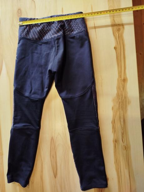 Športové legíny, 110