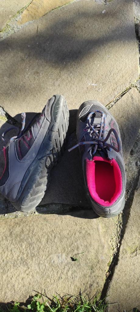 Turisticke topanky, 34