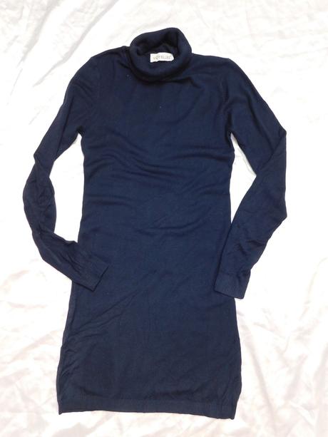 Pekne rolakovane šaty, 36