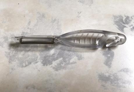 Škrabka na zeleninu/ovocie,