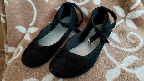 3x topánočky pre slečnu, 28