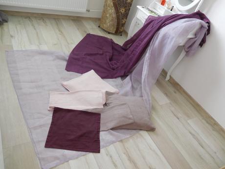 Borievkové záclony + vankúš 5x, v podobnom odtieni, 