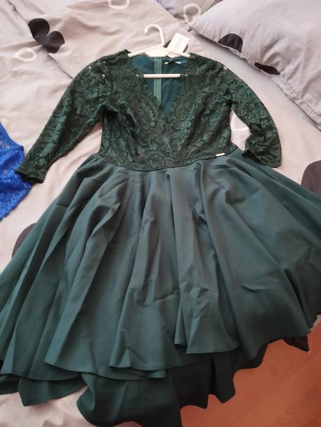 Smaragdové šaty, l