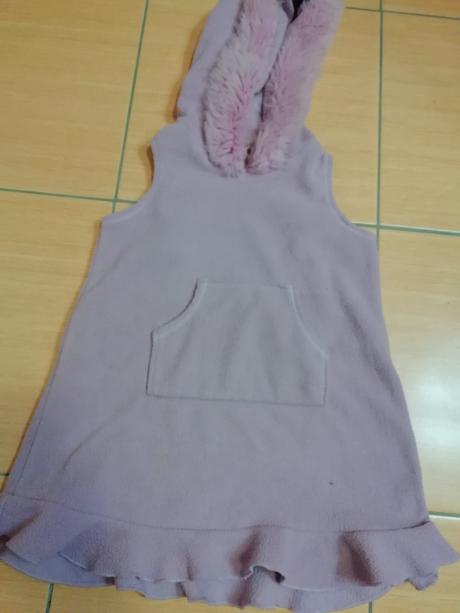 Vesta s kapucňou, 98