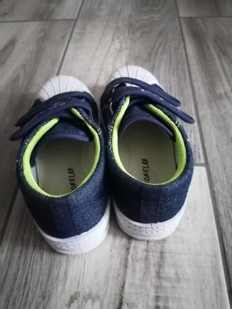 Tramky - 28 ( sandálky darujem ), 28