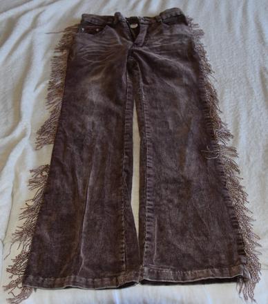 Menčestrové nohavice, 128