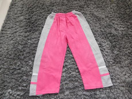 Tepláky č.104, 104