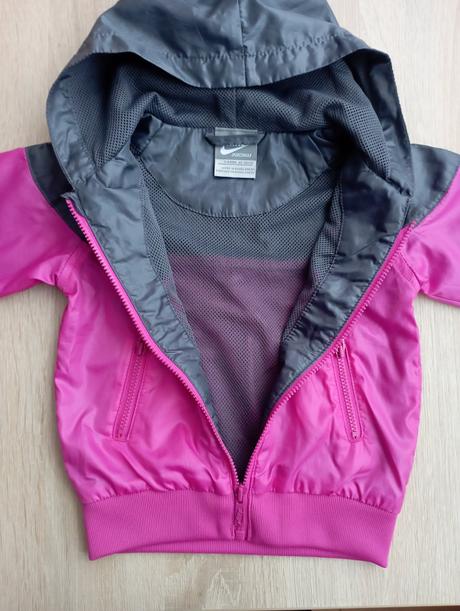 Bundička nike, nike,68