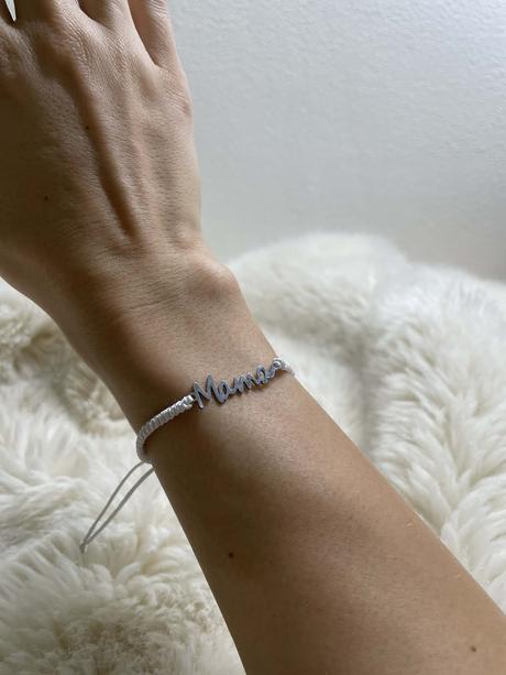 Náramok ku dňu matiek, 