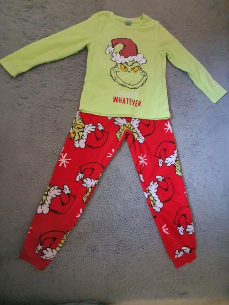 Grinch pyzamo 134-140, 134