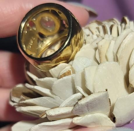 Prsteň z chirurgickej ocele, 