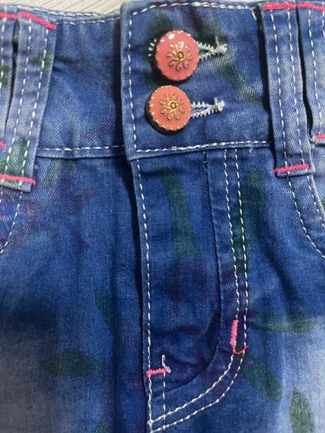 Skladaná rifľova sukňa, 110