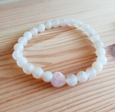 Náramky , ručná práca, minerálne a iné, 