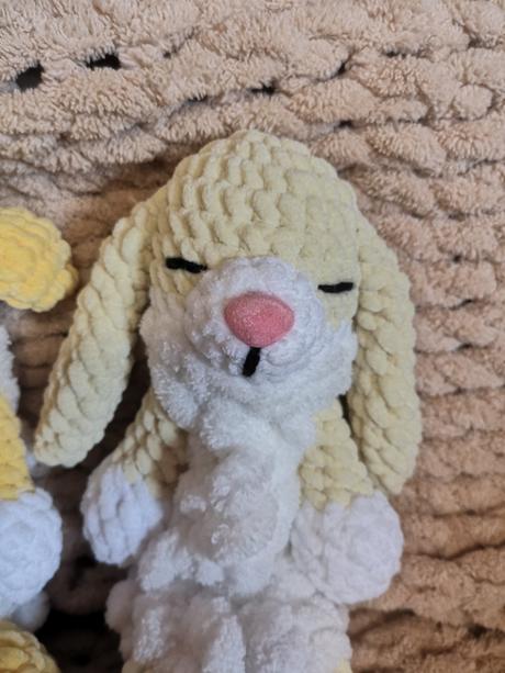 Mini mojkačik v žltom,