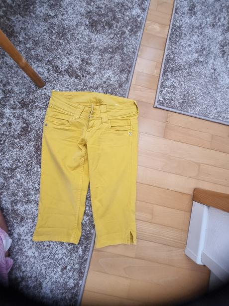 Pepe jeans capri nohavice 24 sytozlte, pepe jeans,24