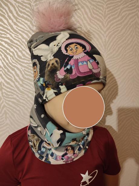 Čiapka + tunel, 146