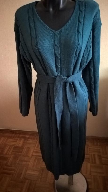 Teplé pletené šaty, 42