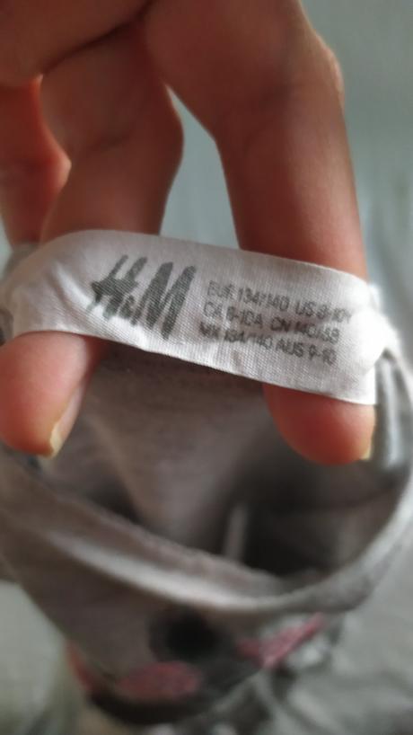 Šaty s  premieňacím koníkom, h&m,134