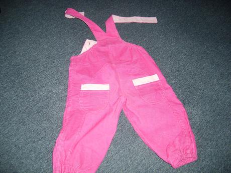 Menčestrové nohavice na traky, 86