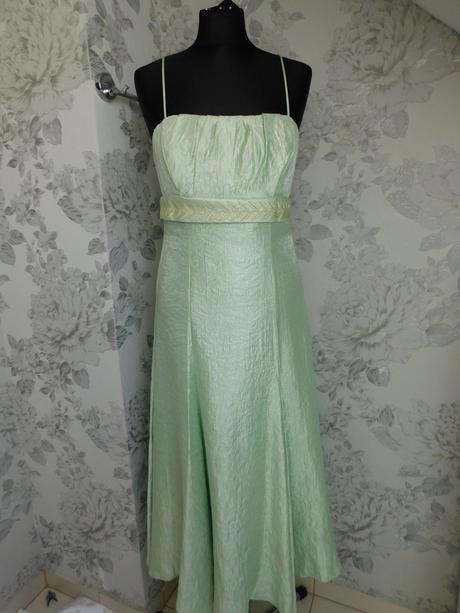 Velmi pekne spoločenske šaty, c&a,36