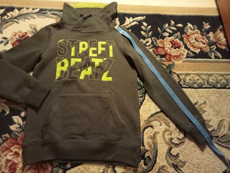 Veľmi pekná mikina, chapter young,134