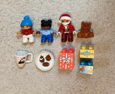 Lego duplo 10976 - santova pernikova chalupka,